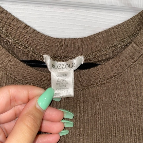 crop top - Picture 2 of 3